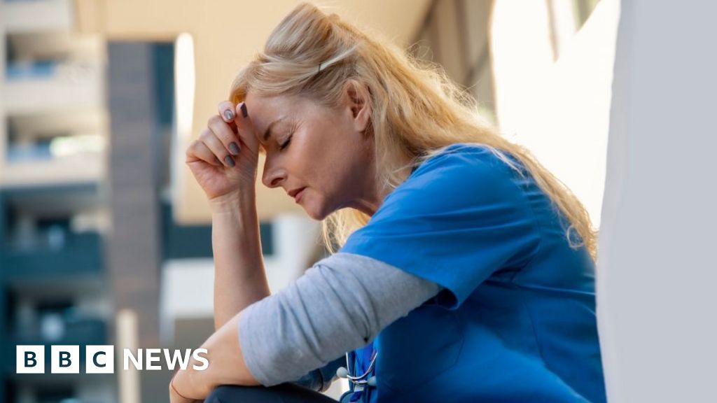 Health minister defends timeline on dealing with winter pressures